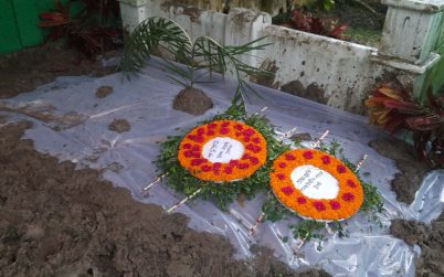 বাবা-মায়ের কবরের পাশে চিরনিদ্রায় শায়িত হলেন কবি মোহাম্মদ রফিক
