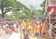 বাগেরহাটে বারুণী স্নান ও ধর্মীয় মাতুয়া মেলায় হাজারো ভক্ত-দর্শনার্থীদের ভিড়