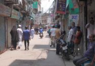 বাগেরহাটে বানিজ্য মেলা বন্ধের দাবিতে ব্যবসায়ীদের কর্মবিরতি