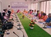 রামপালে চিংড়ি খামারে কর্মরত নারী শ্রমিকদের অধিকার ভিত্তিক উন্নয়ন প্রকল্প অবহিতকরণ সভা  সভা