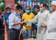 বাগেরহাটে শান্তিপূর্ণভাবে এইচএসসি পরীক্ষা শুরু, কেন্দ্রে কেন্দ্রে মাস্ক বিতরণ