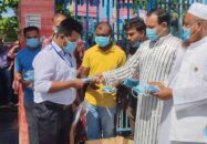 বাগেরহাটে শান্তিপূর্ণভাবে এইচএসসি পরীক্ষা শুরু, কেন্দ্রে কেন্দ্রে মাস্ক বিতরণ