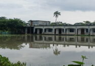 টানা বৃষ্টিতে পানিবন্দি সহস্রাধিক পরিবার, ভেসে গেছে চিংড়ি ঘের ও পুকুর